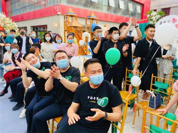 维多利亚老品牌vic(集团)官方网站