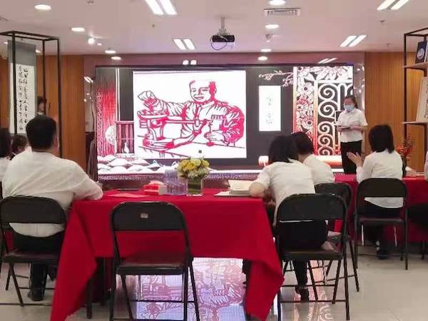 维多利亚老品牌vic(集团)官方网站