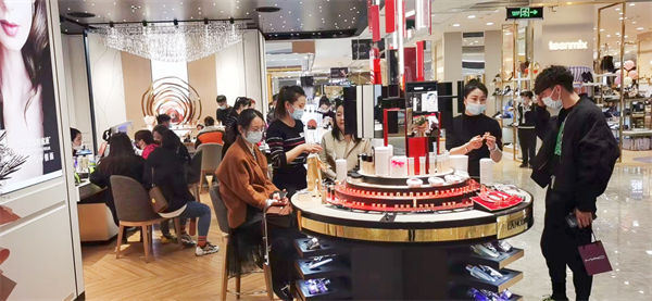 维多利亚老品牌vic(集团)官方网站