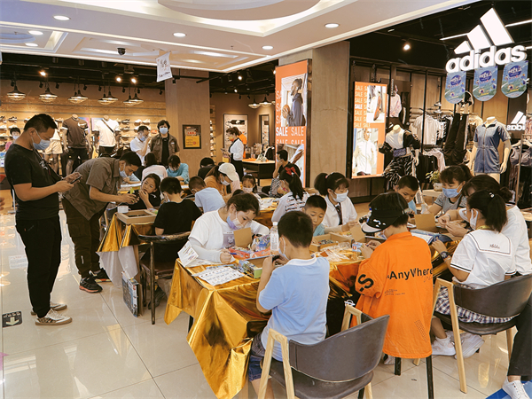 维多利亚老品牌vic(集团)官方网站