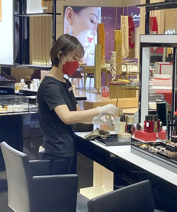 维多利亚老品牌vic(集团)官方网站