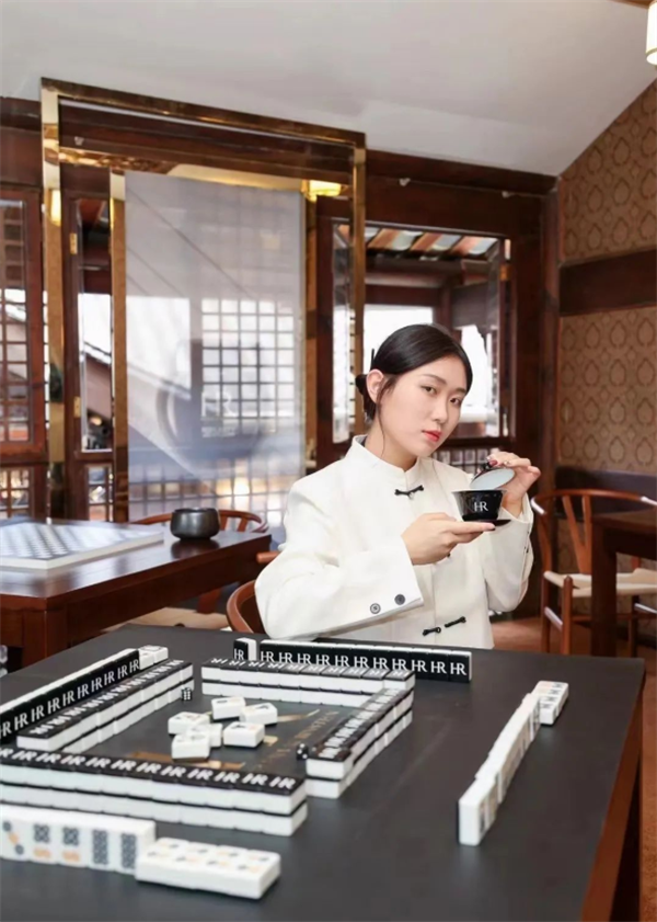 维多利亚老品牌vic(集团)官方网站