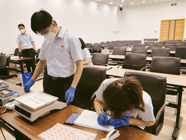 维多利亚老品牌vic(集团)官方网站