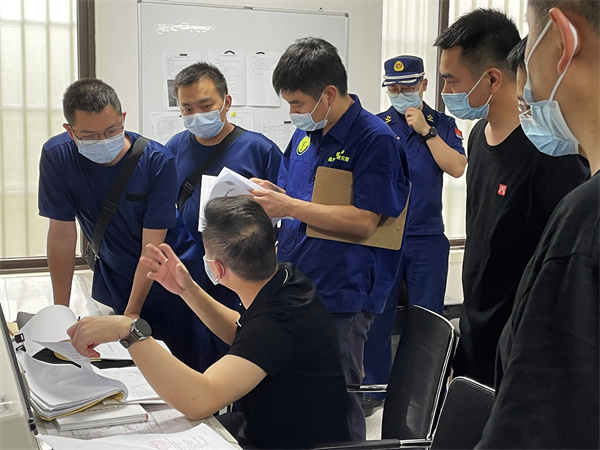 维多利亚老品牌vic(集团)官方网站