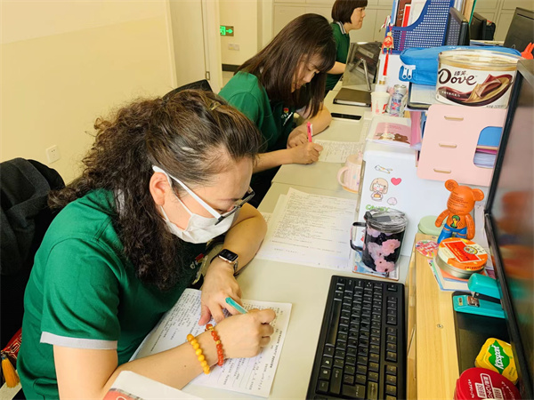 维多利亚老品牌vic(集团)官方网站