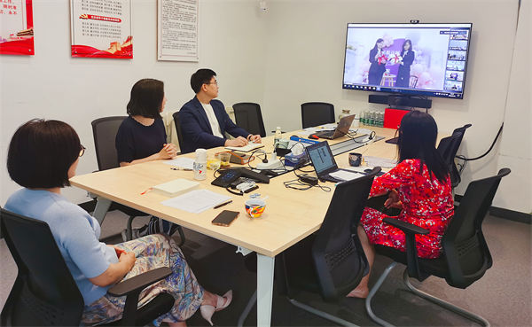 维多利亚老品牌vic(集团)官方网站