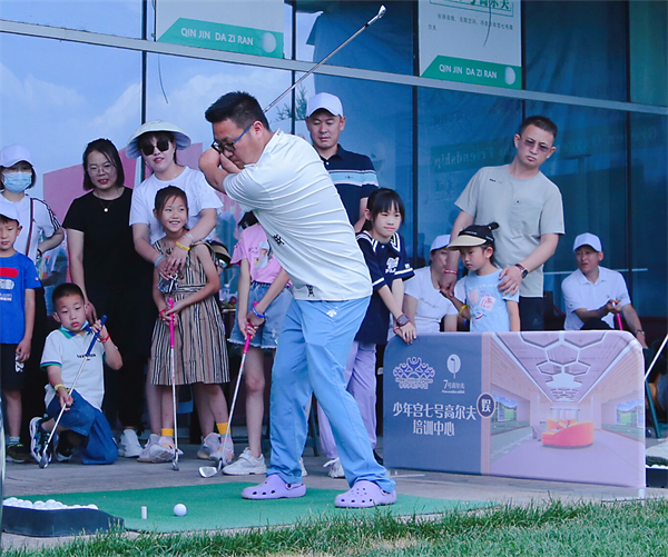 维多利亚老品牌vic(集团)官方网站