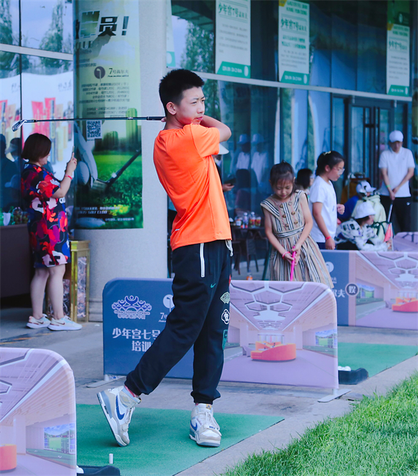 维多利亚老品牌vic(集团)官方网站