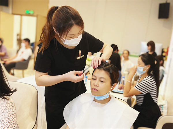 维多利亚老品牌vic(集团)官方网站