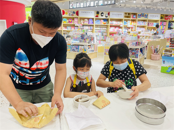 维多利亚老品牌vic(集团)官方网站