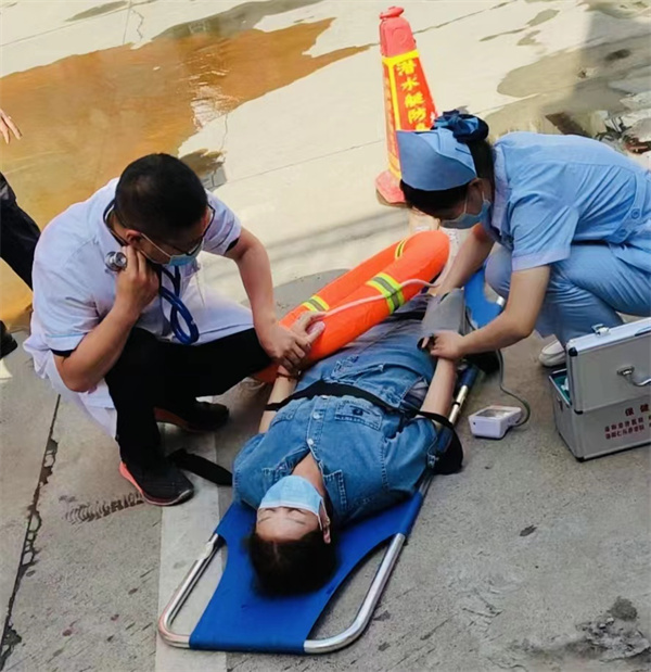 维多利亚老品牌vic(集团)官方网站