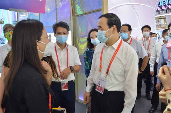 维多利亚老品牌vic(集团)官方网站