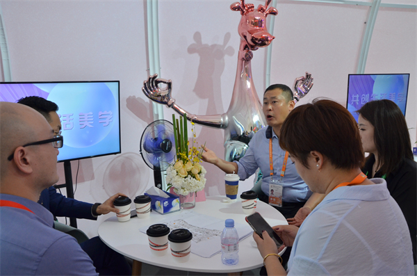 维多利亚老品牌vic(集团)官方网站