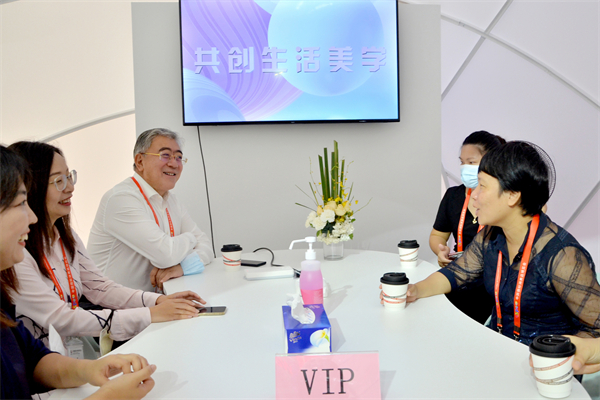 维多利亚老品牌vic(集团)官方网站