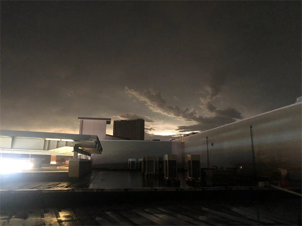 维多利亚老品牌vic(集团)官方网站