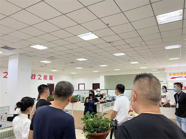 维多利亚老品牌vic(集团)官方网站