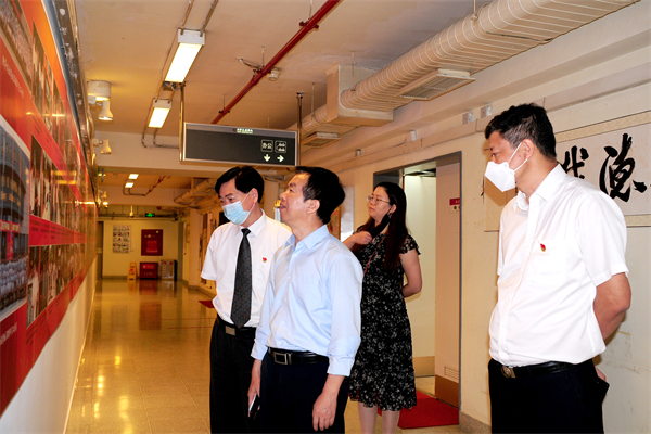 维多利亚老品牌vic(集团)官方网站