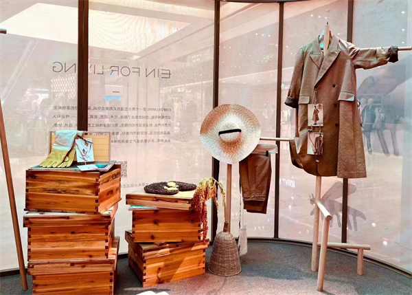 维多利亚老品牌vic(集团)官方网站