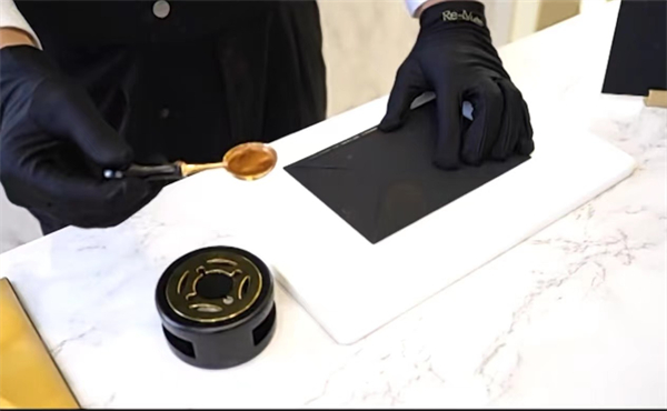 维多利亚老品牌vic(集团)官方网站