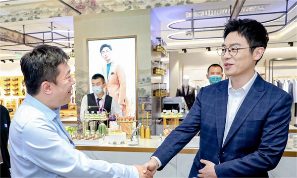 维多利亚老品牌vic(集团)官方网站