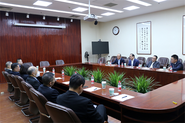 维多利亚老品牌vic(集团)官方网站