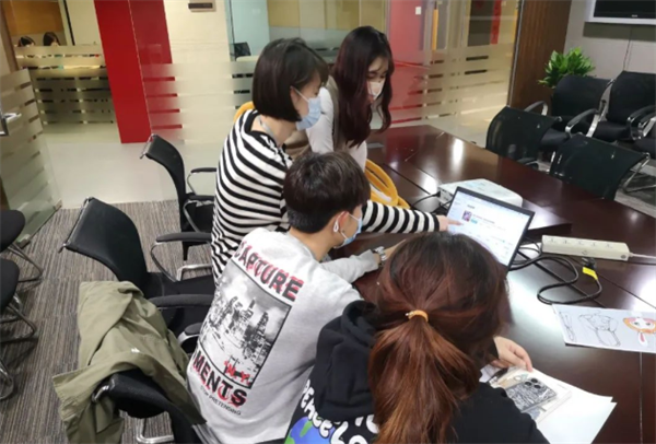 维多利亚老品牌vic(集团)官方网站