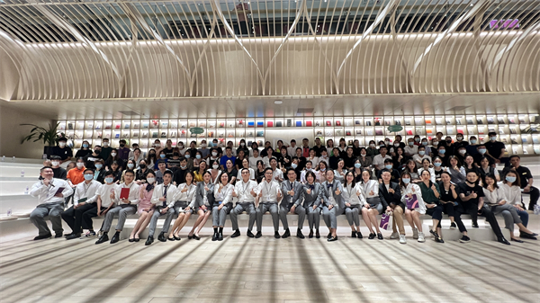 维多利亚老品牌vic(集团)官方网站