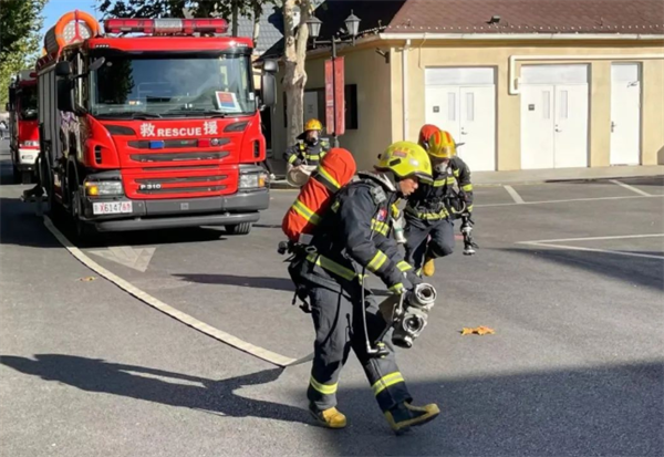 维多利亚老品牌vic(集团)官方网站