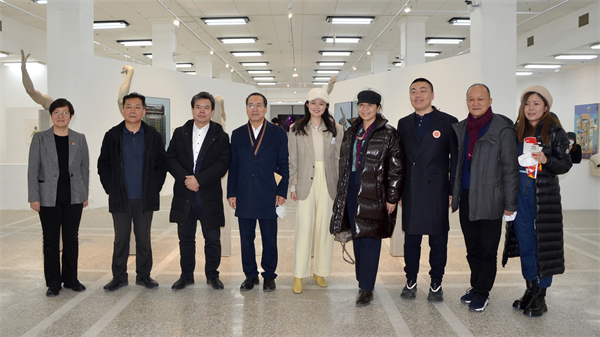 维多利亚老品牌vic(集团)官方网站